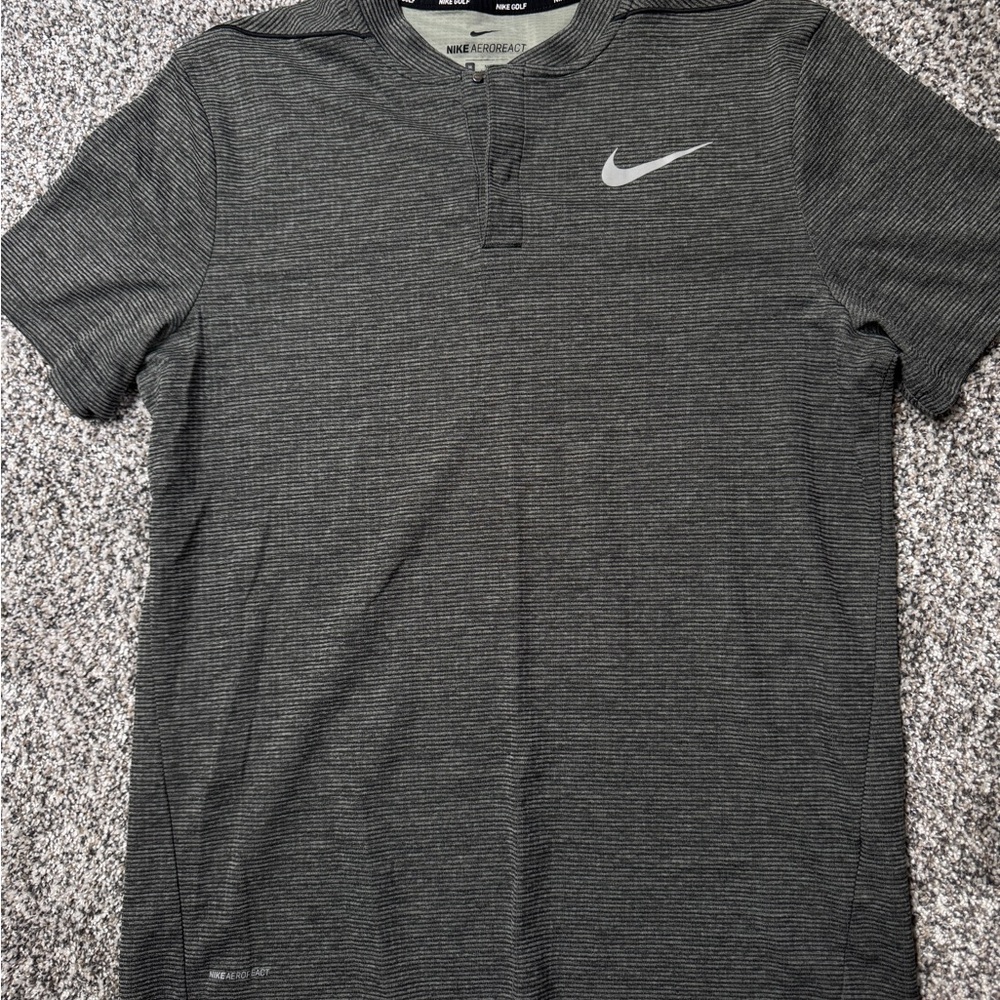 Nike Men's Green Polo Shirt